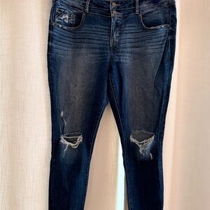 Buckle Women's Dark Blue Distressed Skinny Jeans